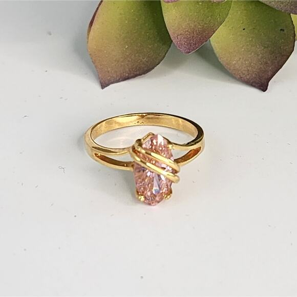 🌻3 for $18 Pink Cubic Zirconia Ring - Picture 1 of 5